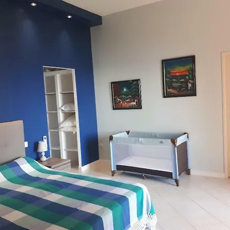 Loft Le Cabanon Πανσιόν